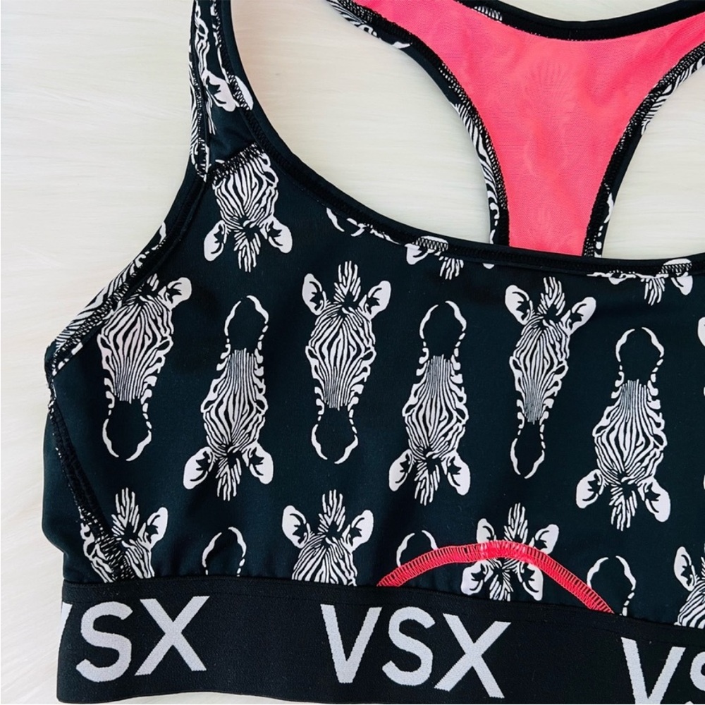 Victoria’s Secret VSX Sports Bra Large - Picture 6 of 10